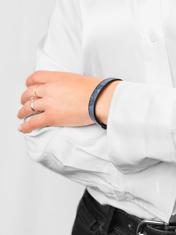 NiMa Atelier - Pulsera 'GEB LEAF' en azul: frente