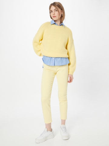 Coupe slim Jean 'Emily' ONLY en jaune