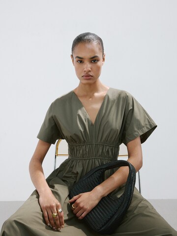 MANGO Kleid 'Hug' in Grün