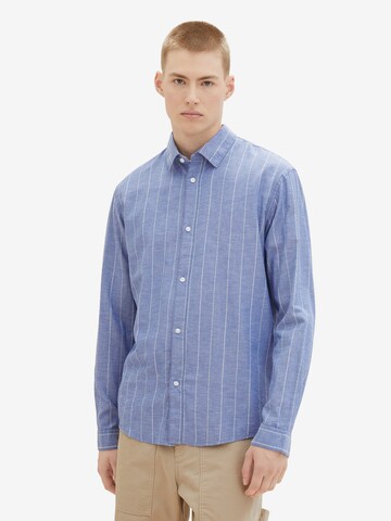 TOM TAILOR DENIM Comfort fit Button Up Shirt in Blue: front