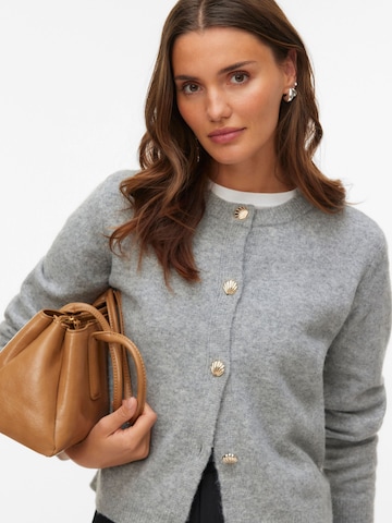 Cardigan 'VMFIONA' VERO MODA en gris