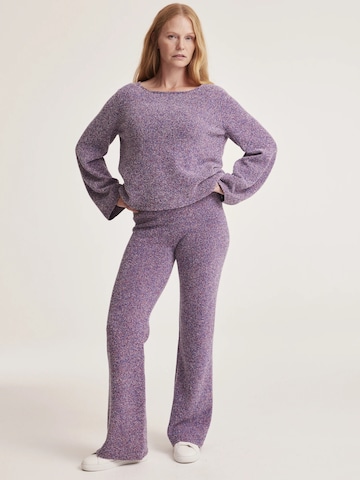 Odd Molly Neulepaita 'Rose' värissä lila