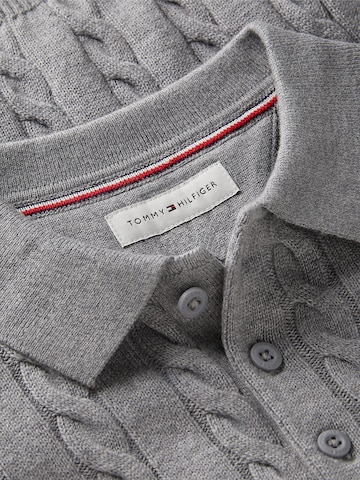 TOMMY HILFIGER Sweater in Grey