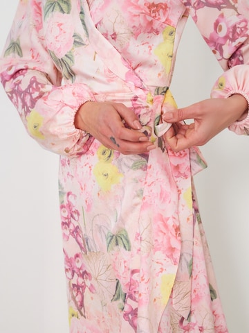 Rochie ' Larecras ' de la Crās pe verde