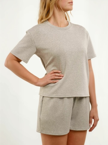 Maglietta 'Henny' di Liberte Essentiel in grigio