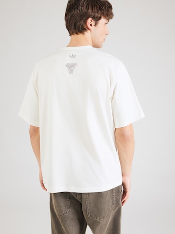 ADIDAS ORIGINALS Тениска в бяло