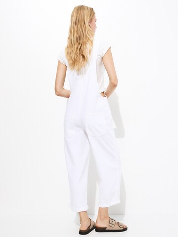 Loosefit Salopette en jean Pull&Bear en blanc