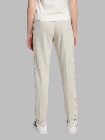ADIDAS SPORTSWEAR Slimfit Παντελόνι φόρμας σε καφέ
