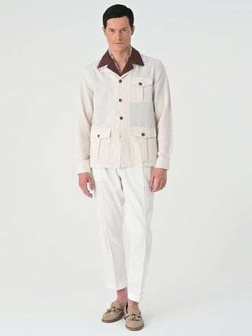 Coupe regular Chemise Antioch en blanc