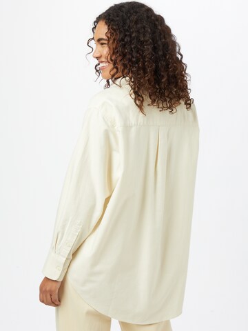 WEEKDAY - Blusa 'Edyn' en blanco