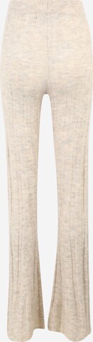 Flared Pantaloni 'ALANIS' di Vero Moda Tall in beige