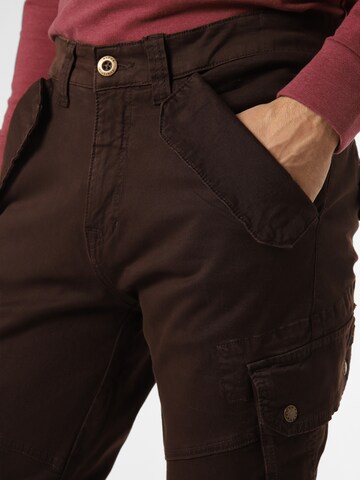 ALPHA INDUSTRIES Tapered Cargo Pants in Brown