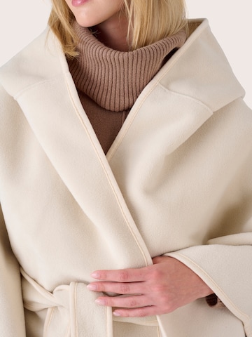 Camomilla Italia Scarf in Beige