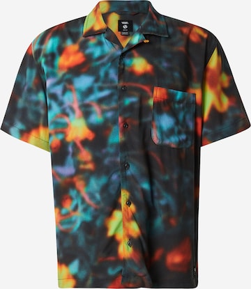 VANS Comfort Fit Paita 'TRANQUIL' värissä musta: etupuoli