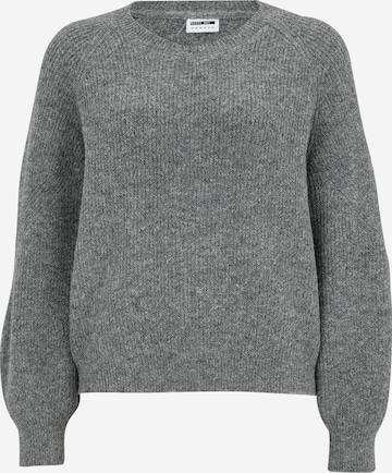 Pulover 'NMNOLA' de la Noisy May Curve pe gri: față