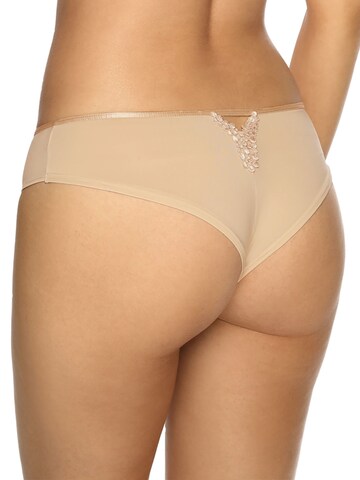VIANIA Slip 'Carola'‌‌‌ in Beige