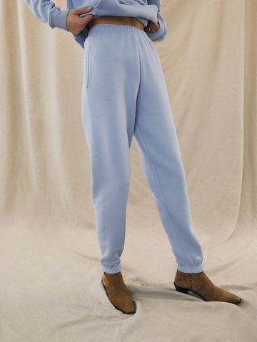 Kendall for ABOUT YOU Loose fit Pants 'Dillen' in Blue