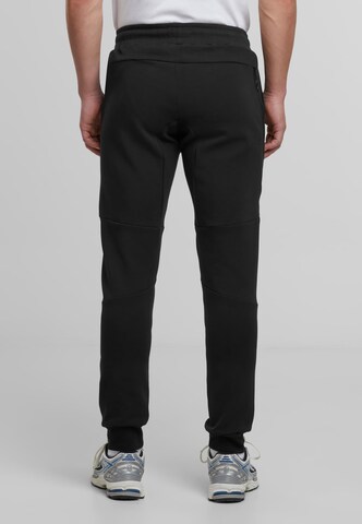 Mister Tee Tapered Hose in Schwarz