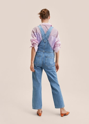 Jeans con pettorina 'Paola' di MANGO in blu