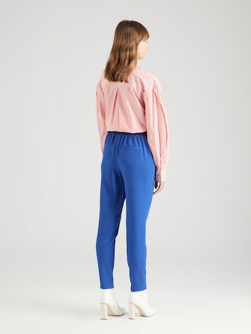 Effilé Pantalon à plis 'CARLA' VERO MODA en bleu
