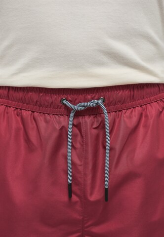 MUSTANG Board Shorts in Red