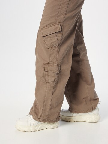 BDG Urban Outfitters Loosefit Hose in Grün