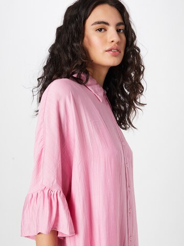 OBJECT - Vestidos camiseiros 'TILIA' em rosa