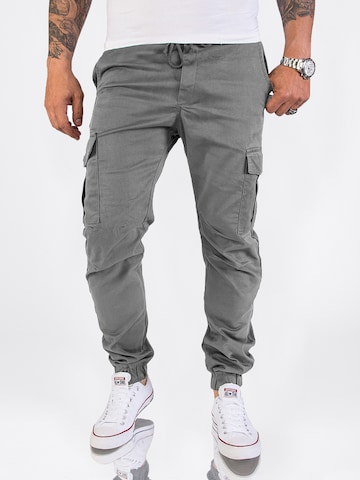 Rock Creek Tapered Cargo Pants in Grey: front