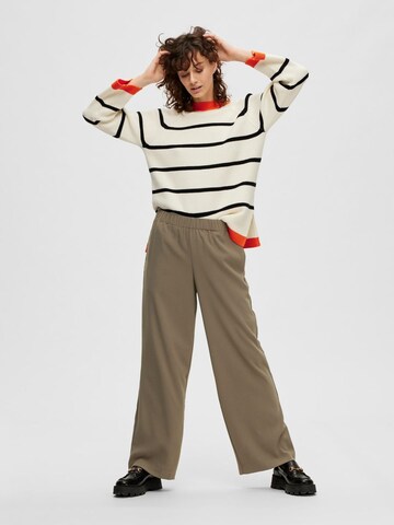 SELECTED FEMME Loose fit Pants 'Tinni' in Brown