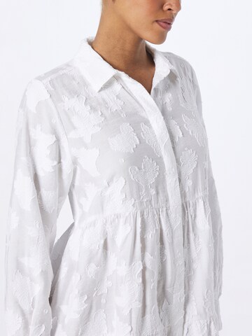 Masai - Blusa 'MAIlana' en blanco