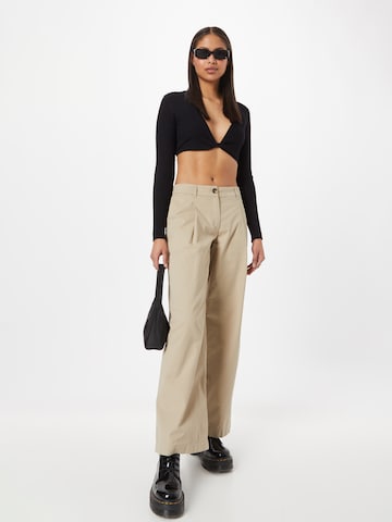 Monki Loosefit Bandplooibroek in Beige