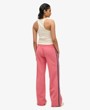 Wide Leg Pantalon 'Essentials' Superdry en rouge