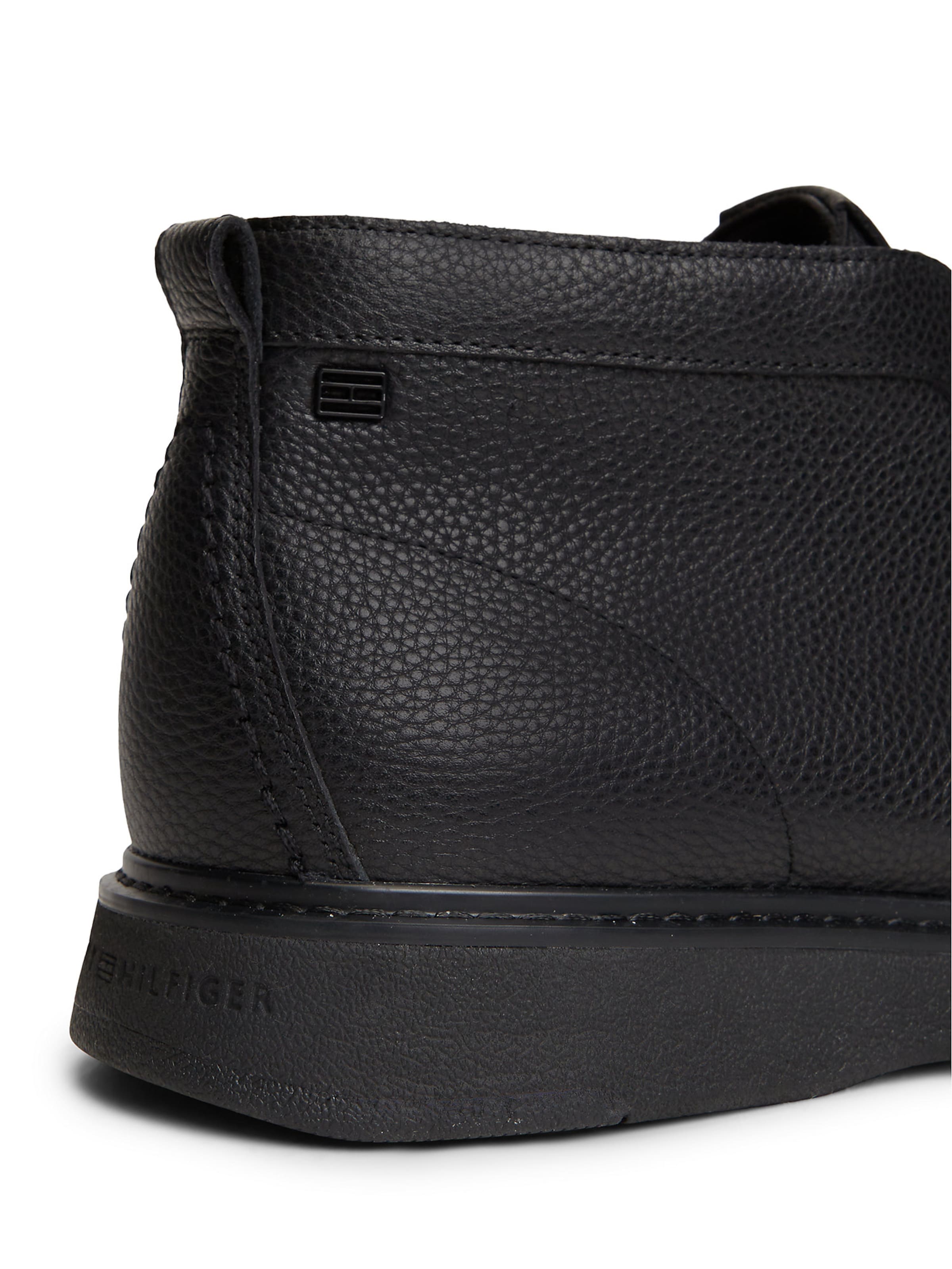 TOMMY HILFIGER Boots in Schwarz