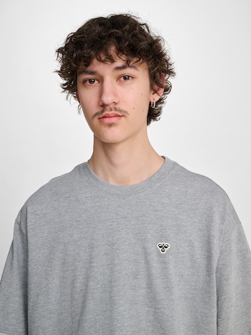 T-Shirt Hummel en gris