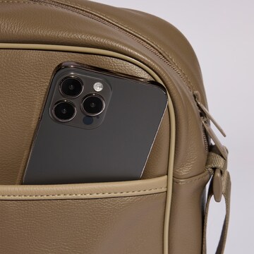 ADIDAS ORIGINALS Taška přes rameno 'Airliner' – hnědá