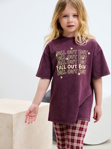 Next Paita 'License Fallout Boy' värissä lila: etupuoli