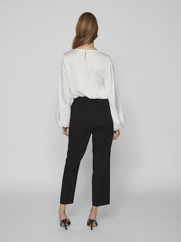 Regular Pantalon à plis 'Selma Ella' VILA en noir