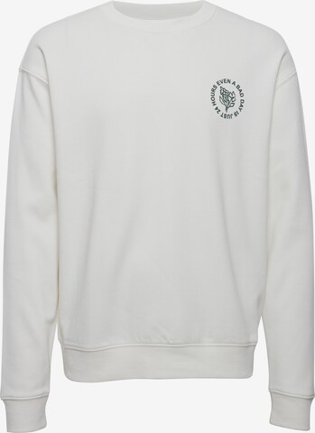 !Solid Sweater 'Gaius' in White: front