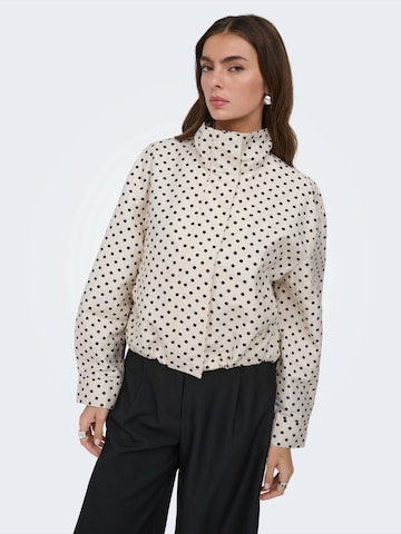 ONLY Between-Season Jacket 'ONLCASSANDRA' in White