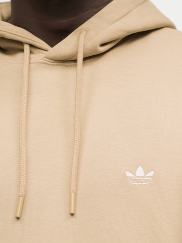 ADIDAS ORIGINALS - Sweatshirt 'ESS' em bege