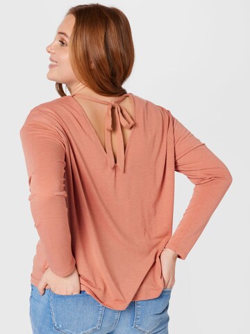 ABOUT YOU Curvy Shirt 'Piper' in Oranje