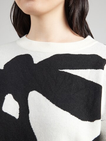 balta ABOUT YOU Megztinis 'Leona'