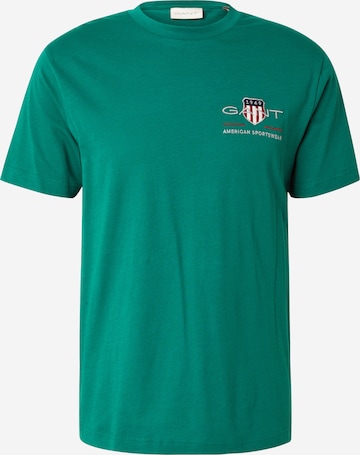 Tricou de la GANT pe verde: față