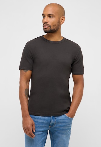 MUSTANG T-Shirt 'Austin' in Schwarz: Vorderseite