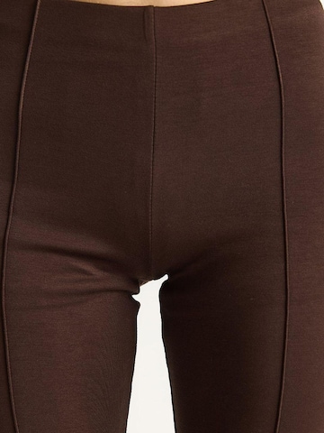 Bianco Lucci - Fato de jogging em castanho