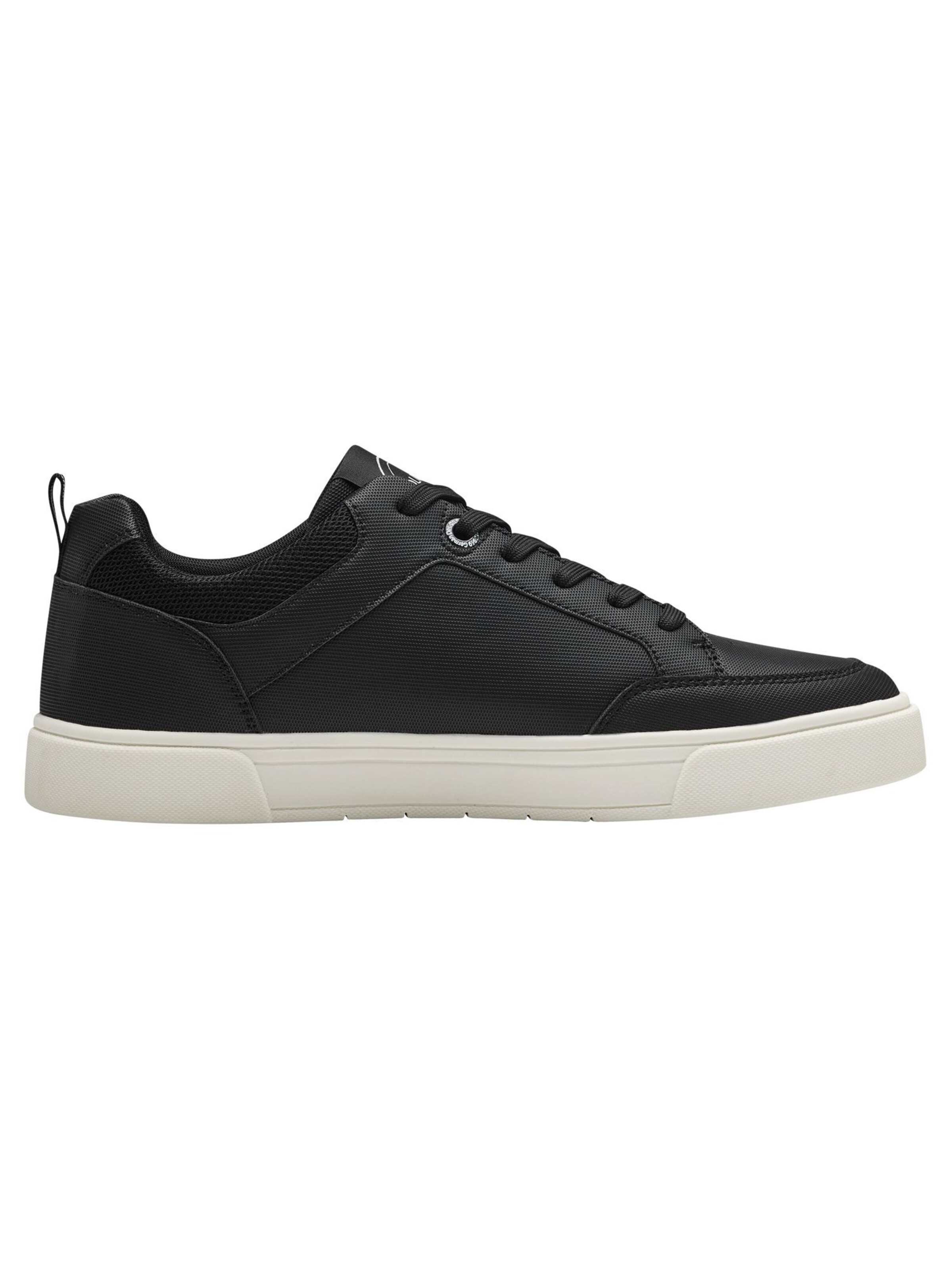 s.Oliver Sneaker in Schwarz