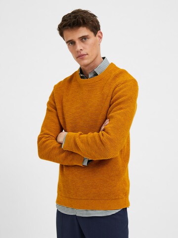 Pull-over 'Vince' SELECTED HOMME en jaune : devant