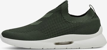 Hummel Slip-Ons in Green: front