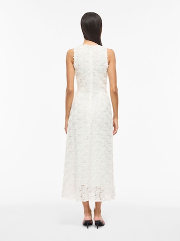 Robe VILA en blanc