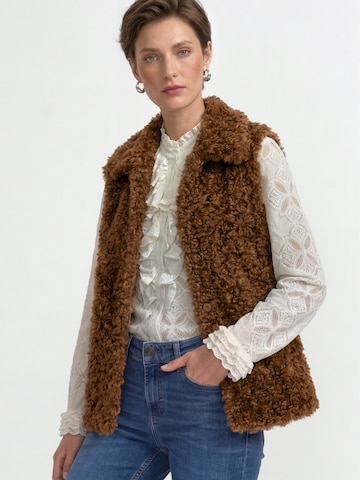 Rich & Royal Bodywarmer in Bruin: voorkant